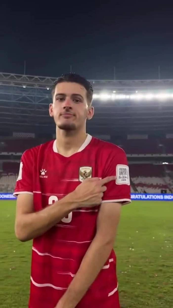 Justin Hubner nhại cách ăn mừng của Hai Long