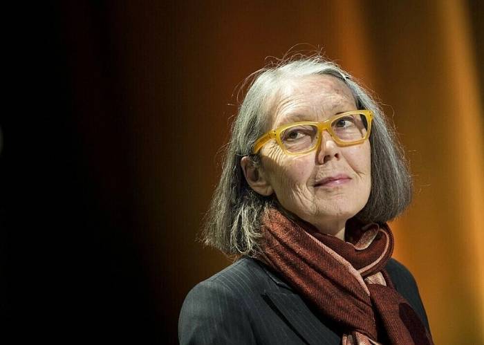 Anne Carson tham dự sự kiện tại phòng trưng bày nghệ thuật Moderna Museet ở Stockholm, Thụy Điển, ngày 8/5/2015. Ảnh: AFP
