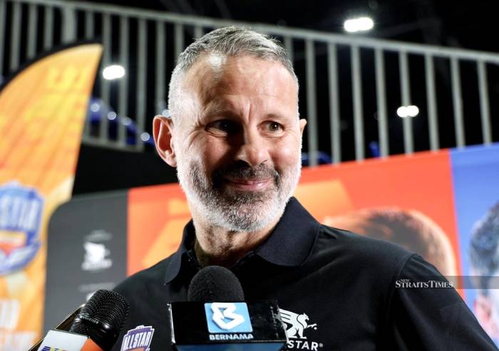Huyền thoại Man Utd Ryan Giggs tham dự trận đấu Huyền thoại Premier League đấu Huyền thoại thế giới ở Trung tâm Triển lãm và Thương mại quốc tế Malaysia ở Kuala Lumpur ngày 3/10/2026. Ảnh: NST