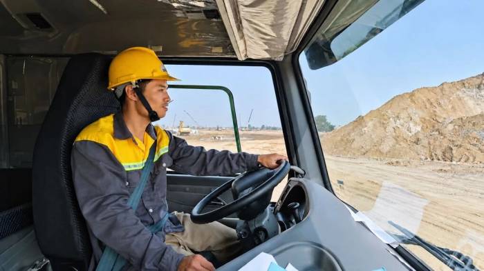 Người lao động gia nhập VinAlpha có cơ hội làm việc tại hơn 20 dự án thuộc các lĩnh vực nhà ở, hạ tầng – giao thông, năng lượng, công nghiệp trên toàn quốc. Ảnh: VinaAlpha