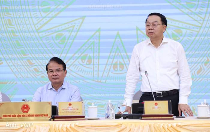 Thứ trưởng Tài chính Nguyễn Đức Chi trả lời tại họp báo Chính phủ, ngày 3/10. Ảnh: VGP