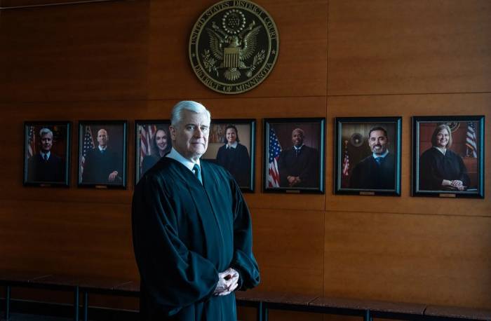 Thẩm phán Patrick Schiltz tại Minneapolis ngày 30/4. Ảnh: Reuters