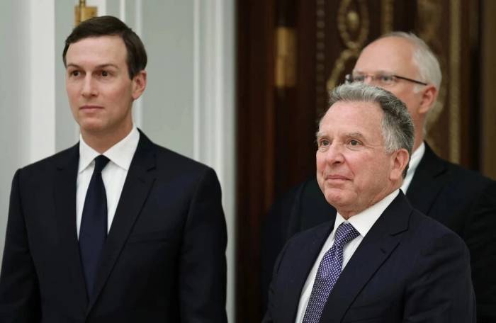 Đặc phái viên Jared Kushner (trái) và Steve Witkoff tại Điện Kremlin hồi tháng 12/2025. Ảnh: Reuters