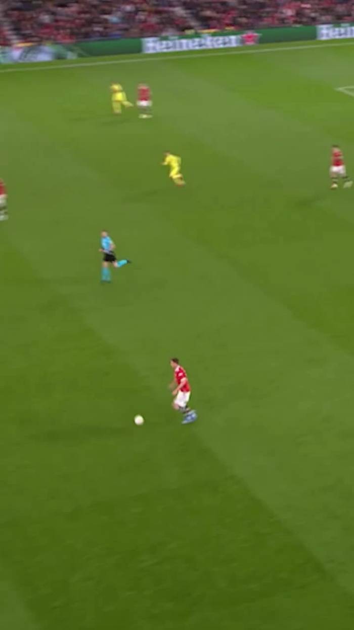 Man Utd đăng bài ngầm chê Ronaldo