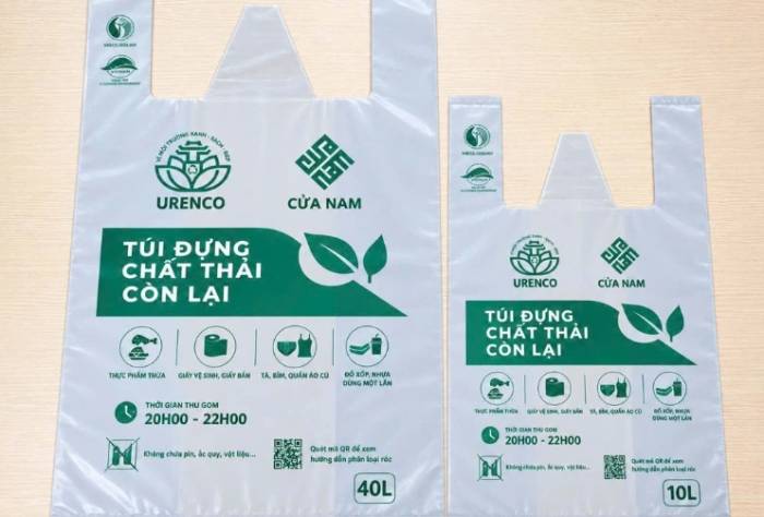 Mẫu túi đựng rác tiêu chuẩn của URENCO. Ảnh: Thanh Hồng