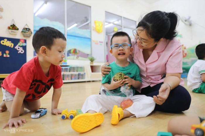 Trẻ mầm non tại một trường ở TP HCM ngày đầu đi học, năm 2022. Ảnh: Quỳnh Trần
