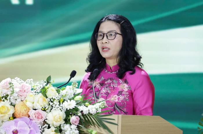 GS.TS Nguyễn Thị Lan, Giám đốc Học viện Nông nghiệp Việt Nam, tại Lễ kỷ niệm 70 năm thành lập trường, sáng 10/10. Ảnh: Thanh Hằng