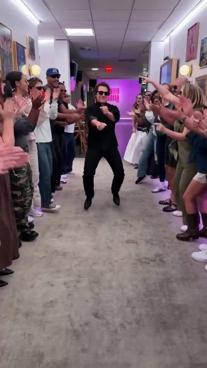 Tom Cruise nhảy lại ca khúc trong 'Risky Business'