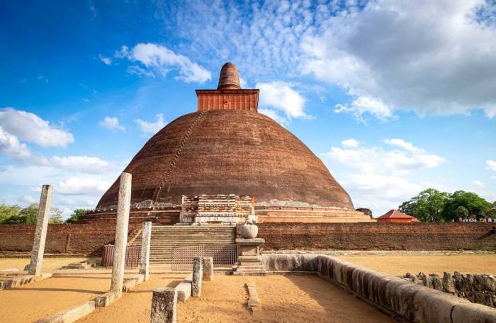Mặt trước của bảo tháp Jetavanaramaya. Ảnh: Asian Historical